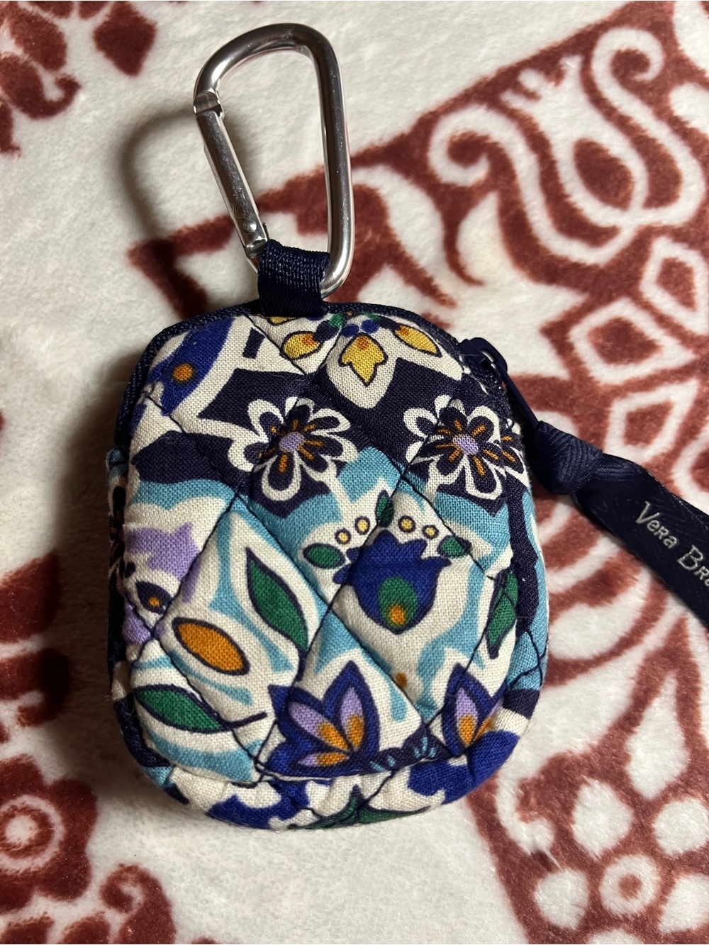 Vera Bradley Bag Charm AirPods Holder Blue Floral Cotton Quilted - Picture 4 of 5